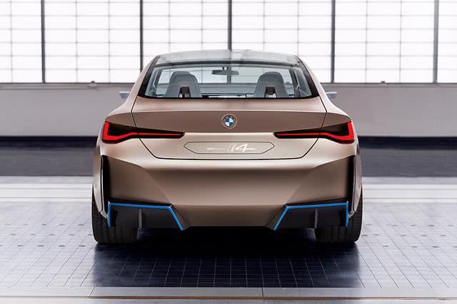 2021年量产/续航600km 宝马i4纯电动概念车首发 2021年量产/续航600km 宝马i4纯电动概念车首发