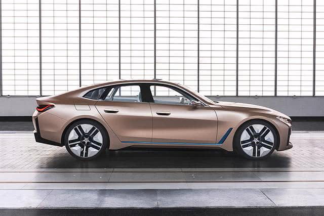 2021年量产/续航600km 宝马i4纯电动概念车首发 2021年量产/续航600km 宝马i4纯电动概念车首发