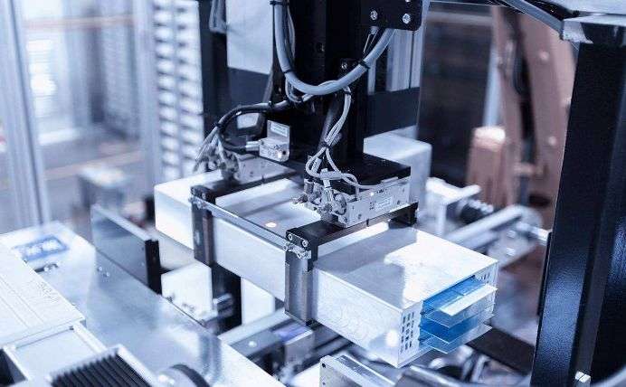 关键时刻朋友圈再扩大  比亚迪将向福特提供动力电池