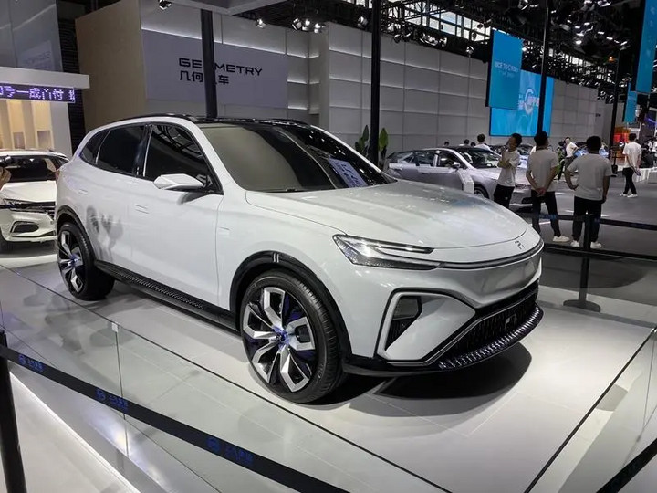 荣威MARVEL-R亮相!5G技术+L3自动驾驶 8月首发上市 荣威MARVEL-R亮相!5G技术+L3自动驾驶 8月首发上市