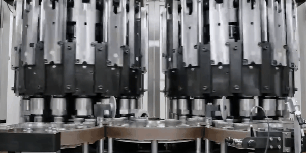 能量密度暴增5倍！特斯拉首次展示4680电池生产画面 科技感满分