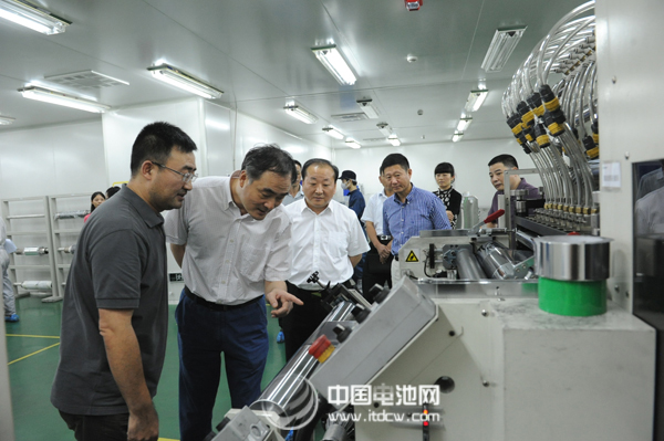 万好万家新能源动力电池研发实验室