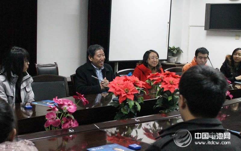 铅酸电池2013年产量同比增17%高于锂电池 被指有水份