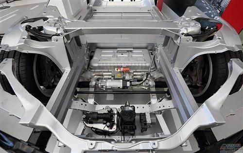 特斯拉拟筹建全球最大电池厂 松下投10亿