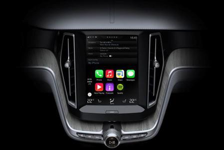 是苹果还是特斯拉？汽车中控的十字路口将如何选择