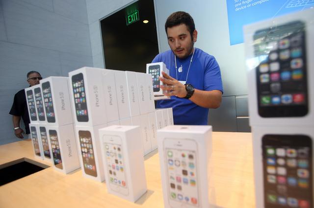 PC业移动求生路又遭打击 智能手机爆发窗口关闭