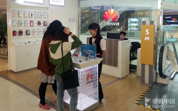 国产手机打响品牌营销战 破量利失衡瓶颈创新成关键