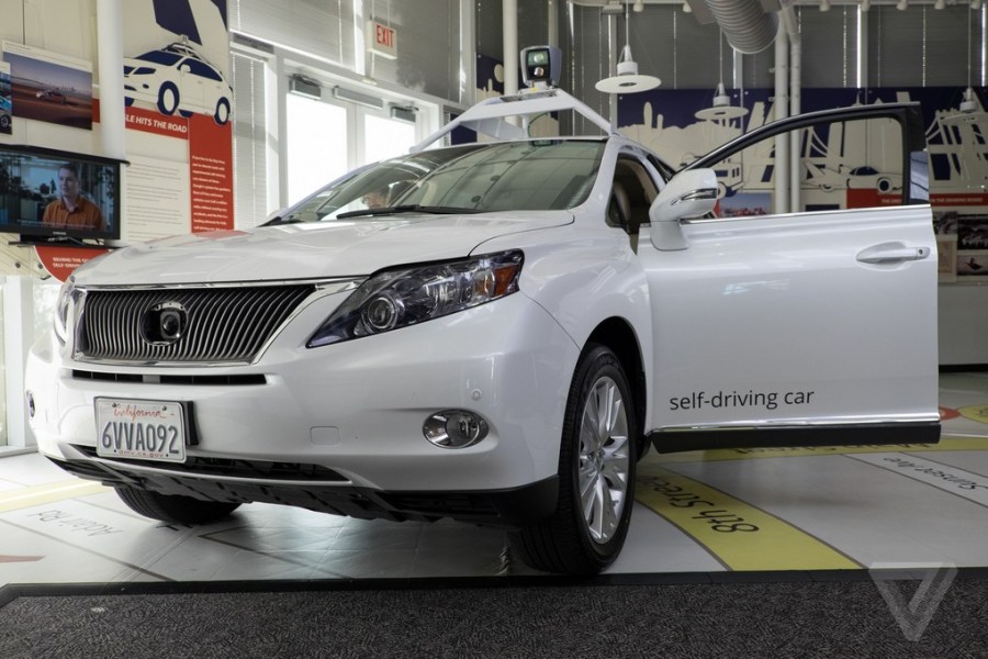 谷歌无人驾驶汽车试乘体验：实在太省心了！