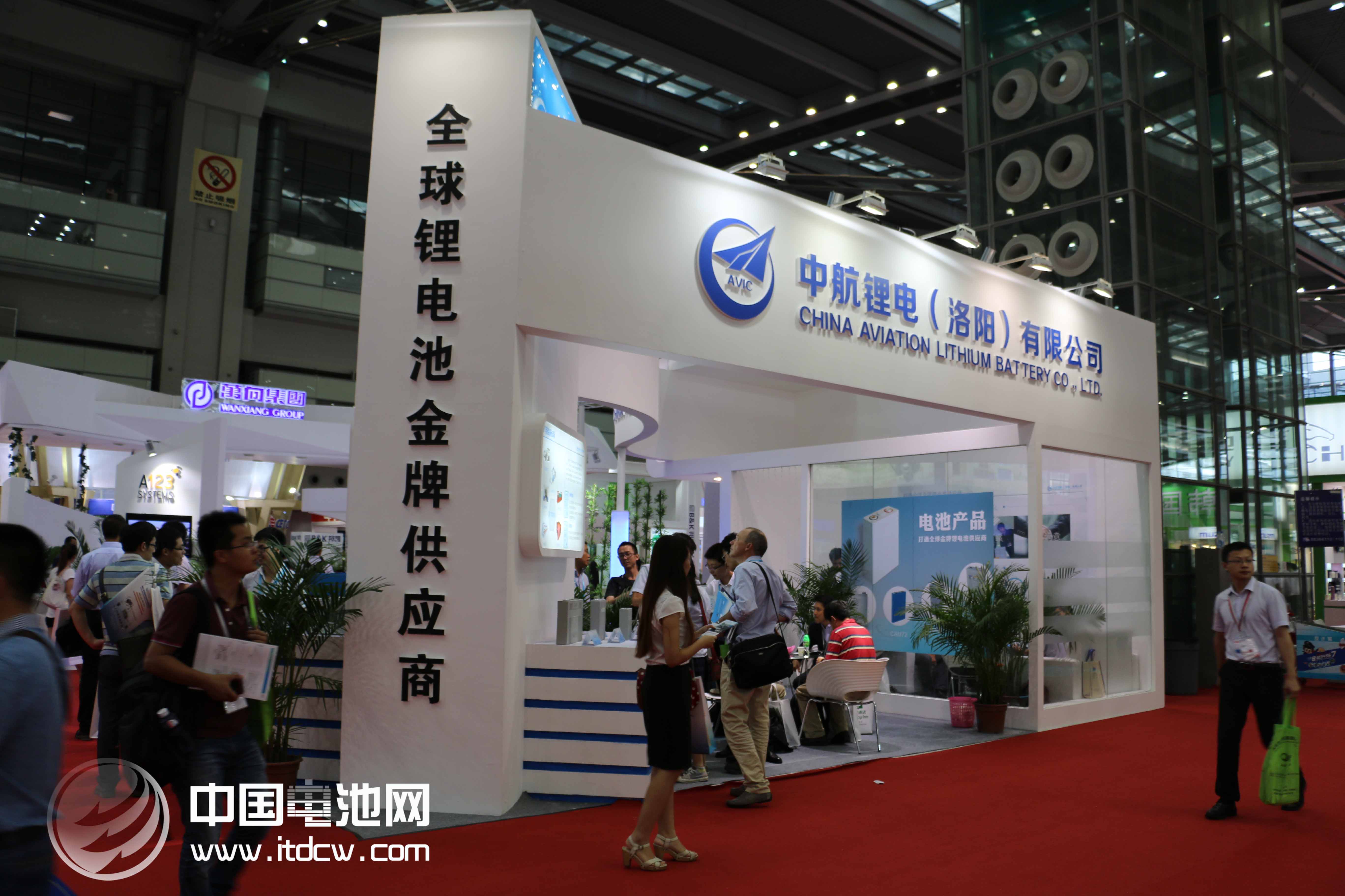 锂电池概念遇多重利好 行业整合大戏已揭幕