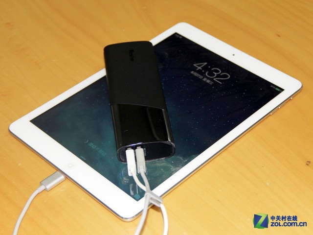 自带台灯 倍斯特BST-0157A移动电源赏析