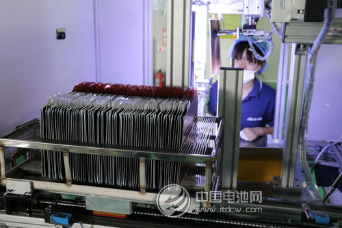 谨防新能源汽车产业“空心化”  别把最该鼓励的忘了