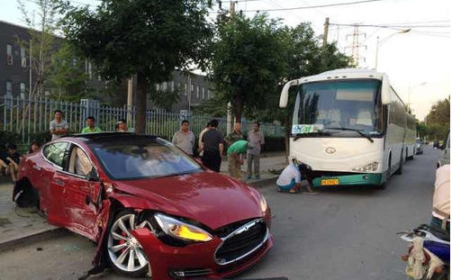 特斯拉中国新麻烦：大修过后无法理赔