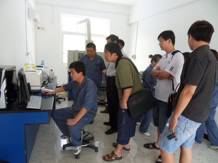 超薄二硫化钼强力挑战石墨烯