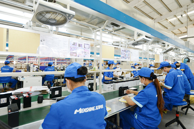 猛狮科技：成为保时捷古典汽车指定电池产品