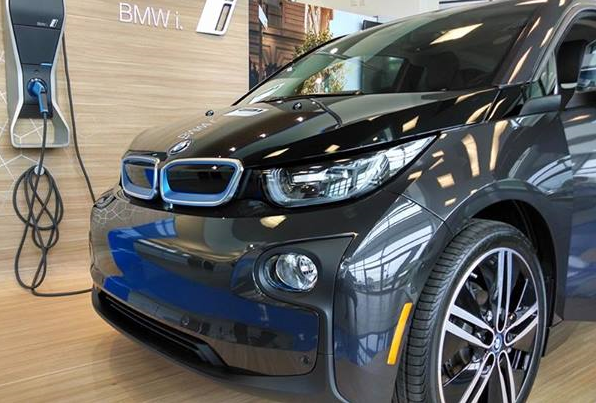 加州宝马i3电动汽车租赁：每月369美元