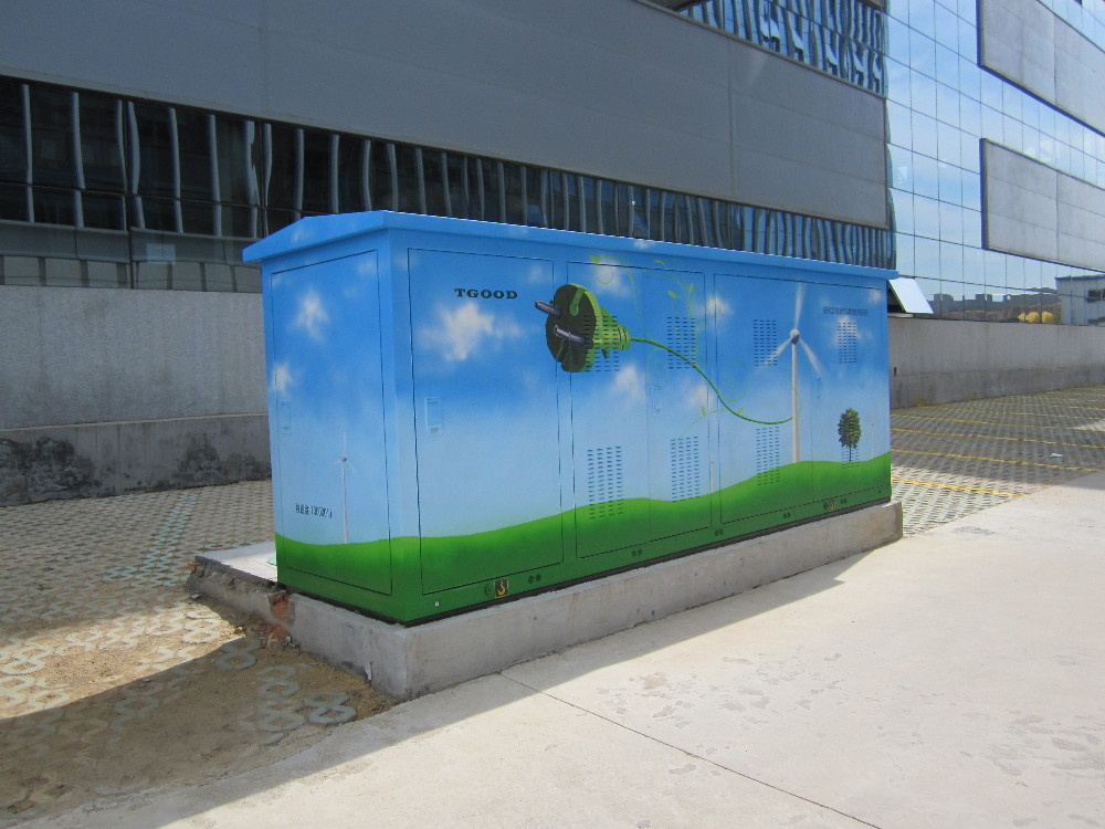 青岛最大规模充电群 车档式终端手机操控