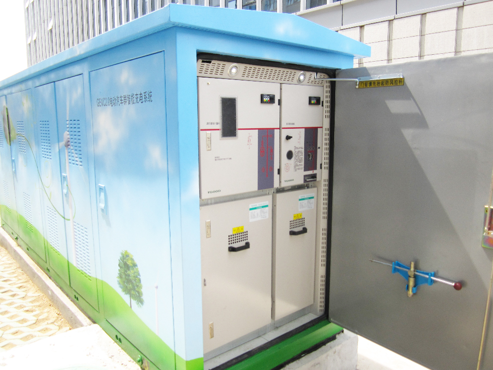 青岛最大规模充电群 车档式终端手机操控