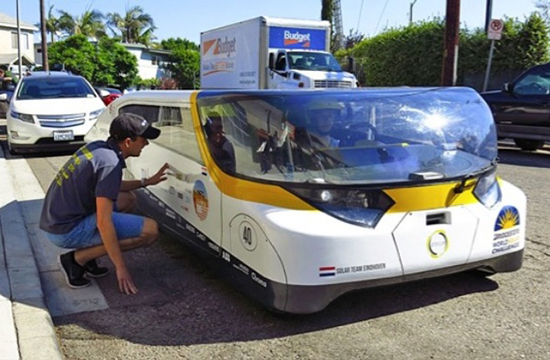 Stella四座太阳能电动汽车诞生 5年内可量产