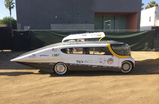 Stella四座太阳能电动汽车诞生 5年内可量产 Stella四座太阳能电动汽车诞生 5年内可量产