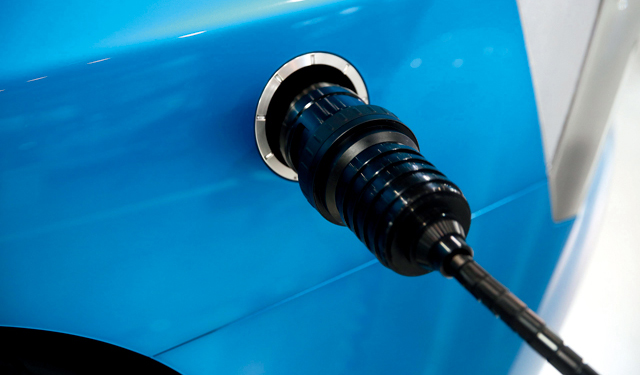 丰田燃料电池汽车，为什么红不过特斯拉？