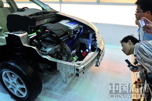 新能源车存在政策陷阱 专家建议“取消补贴”