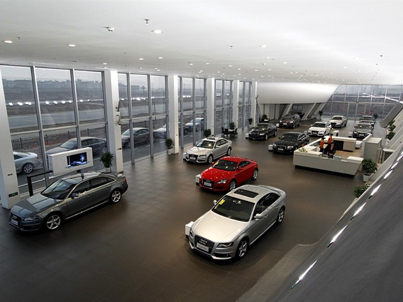 庞大否认卖“带牌”新能源汽车 律师：“背户车”风险大