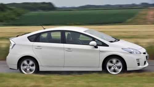 丰田混合动力车型全球累计销量突破700万辆