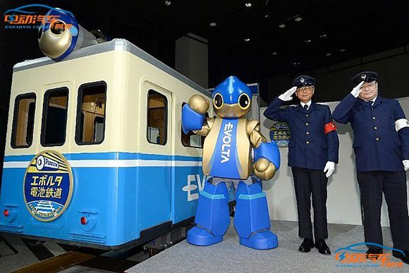 松下试验干电池驱动1吨重纸板电车 松下试验干电池驱动1吨重纸板电车