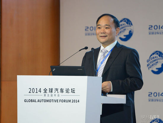 李书福:未来汽车是四个轮子+电缆+计算机