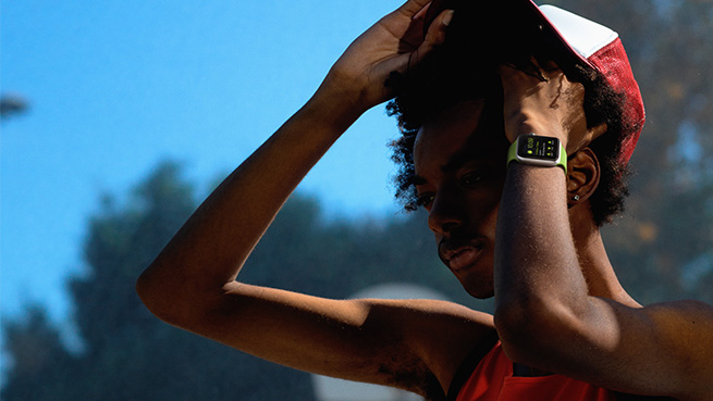  Apple Watch上市后不公布销量  库克：怕对手知道太多