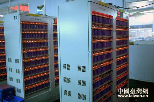 锂电池给电动车“升级” 25公里时速续航10小时