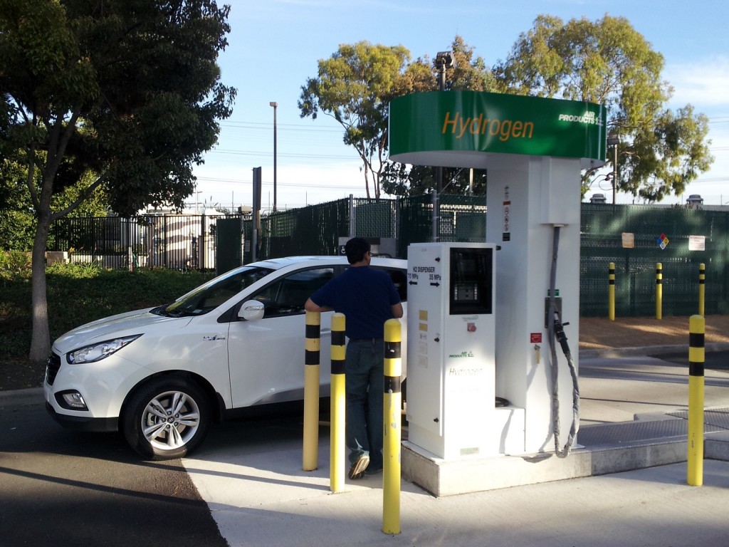 英宣布投资1100万英镑推动氢燃料汽车发展