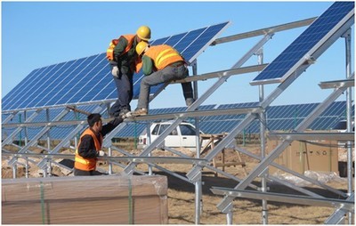 三成光伏电站质量不合格衰减率高 业内：一塌糊涂