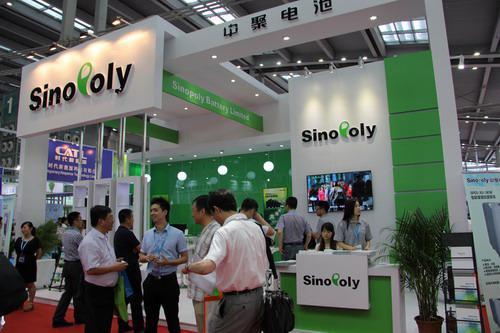 五龙首批电动汽车下线 昆明3400辆新能源车明年上路