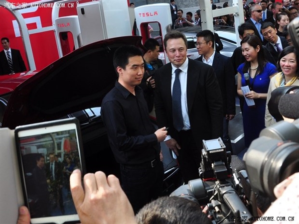 汽车之家CEO李想评特斯拉：我都***的快疯了！