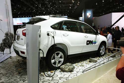 国内汽车市场增速放缓 新能源汽车逆势上扬