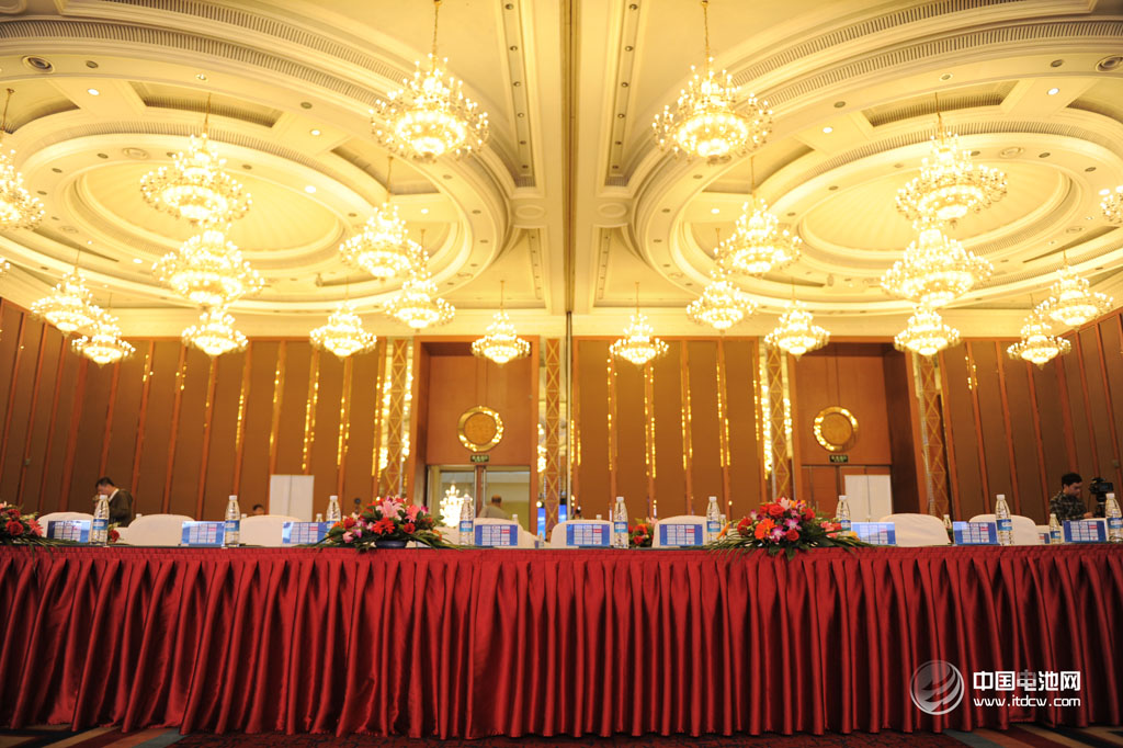 2014年第二届中国（成都）锂电新能源产业国际高峰论坛