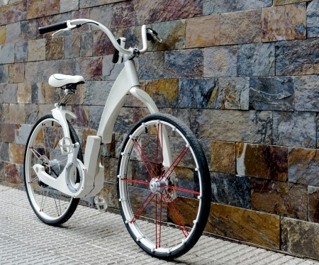 百度智能自行车最快年底推出 具有自动发电等功能