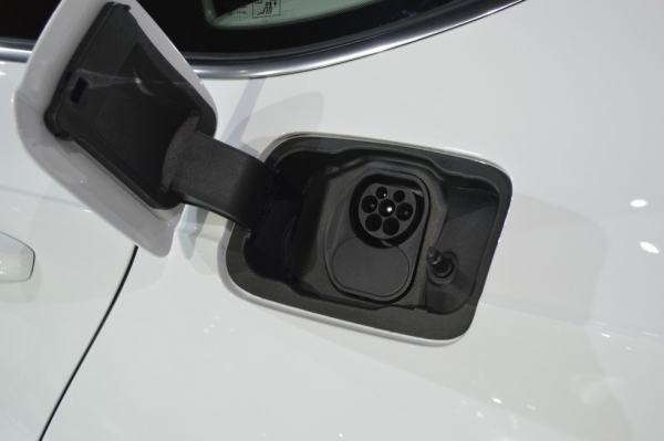 从未如此饥渴：洛杉矶车展上的燃料电池汽车