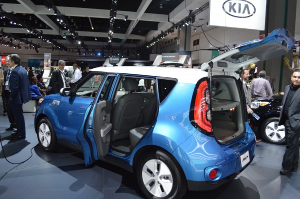 从未如此饥渴：洛杉矶车展上的燃料电池汽车