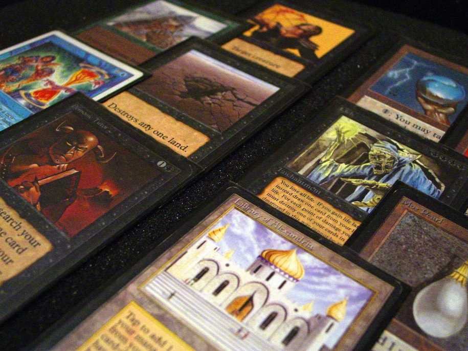 特斯拉传奇之二：命运之神微微张开的眼睛