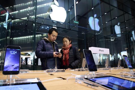 大屏iPhone将帮助苹果收复智能手机市场份额