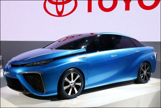 燃料电池车燃料电池车在争议中前行 在争议中前行