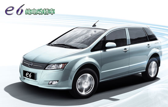 比亚迪汽车公司高层隔空回应电动汽车质疑