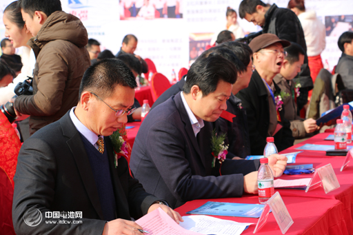 武汉惠强一期投产5000万㎡锂电池隔膜20日投产现场