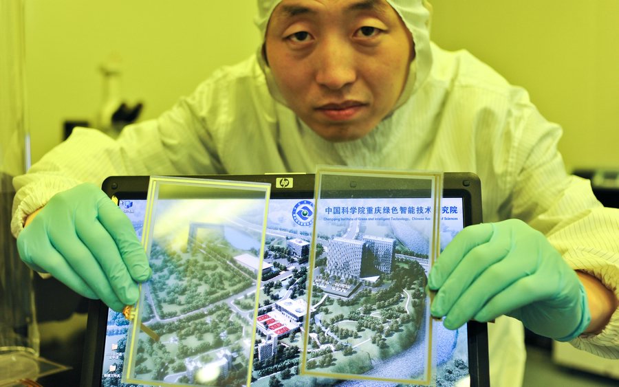 石墨烯提前点爆材料革命 无法摆脱的“特斯拉魔咒”