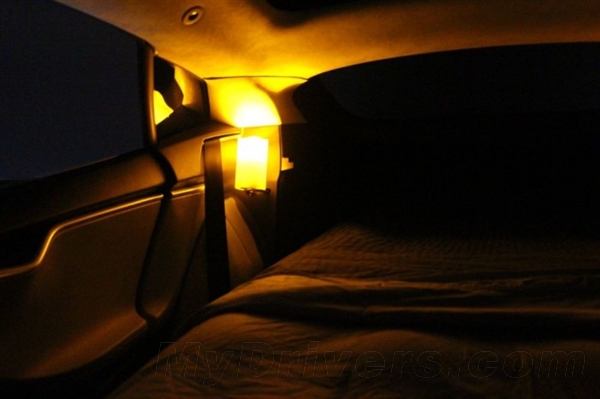 牛人把特斯拉改造成旅馆：你想开房吗？