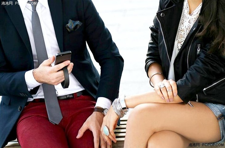 不可或缺 关于生活关于充电宝的艺术 不可或缺 关于生活关于充电宝的艺术