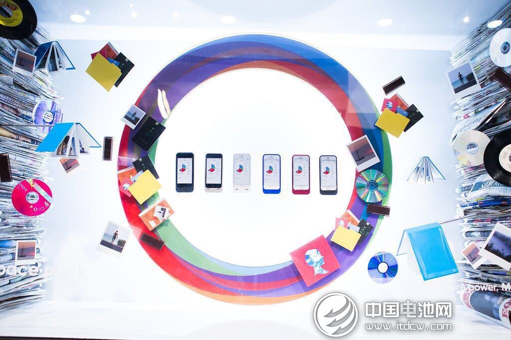 美国Mophie惊艳2015 CES  发布多款移动电源新品