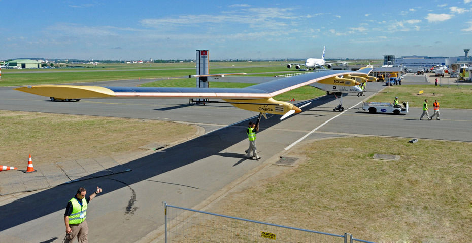 世界最大太阳能飞机环球飞行将经停中国渝宁